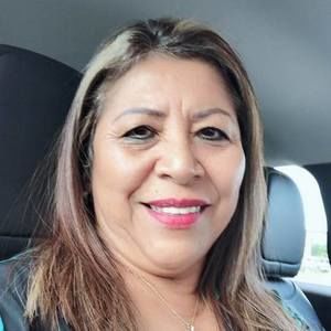 Meet your Posher, Lorena